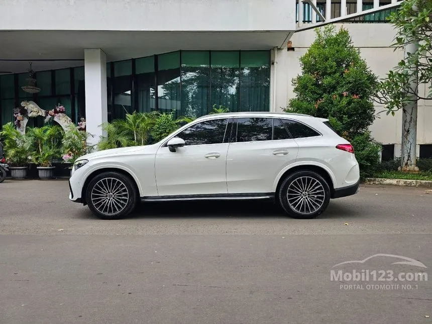 2024 Mercedes-Benz GLC300 AMG Line 4MATIC SUV