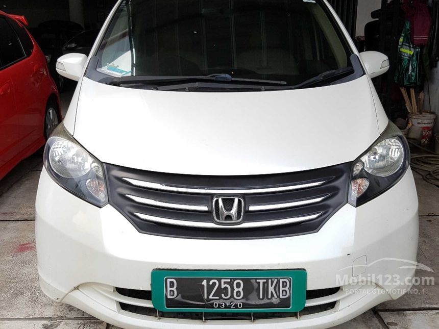 Jual Mobil  Honda  Freed  2010 1 5 1 5 di DKI Jakarta  