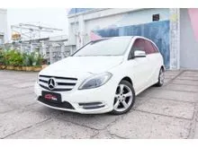 2015 Mercedes-Benz B200 1.6 Sport Hatchback