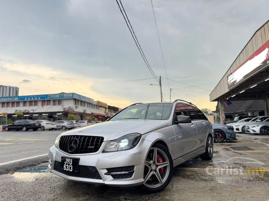 2013 Mercedes-Benz C200 AMG Sports Package CGI Sedan