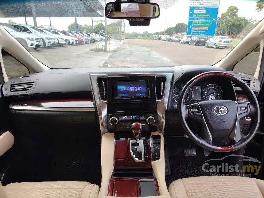 2017 Toyota Alphard MPV