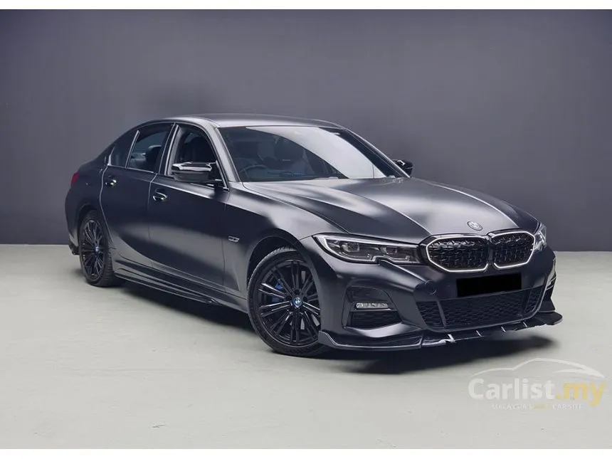 2022 BMW 330e M Sport Sedan