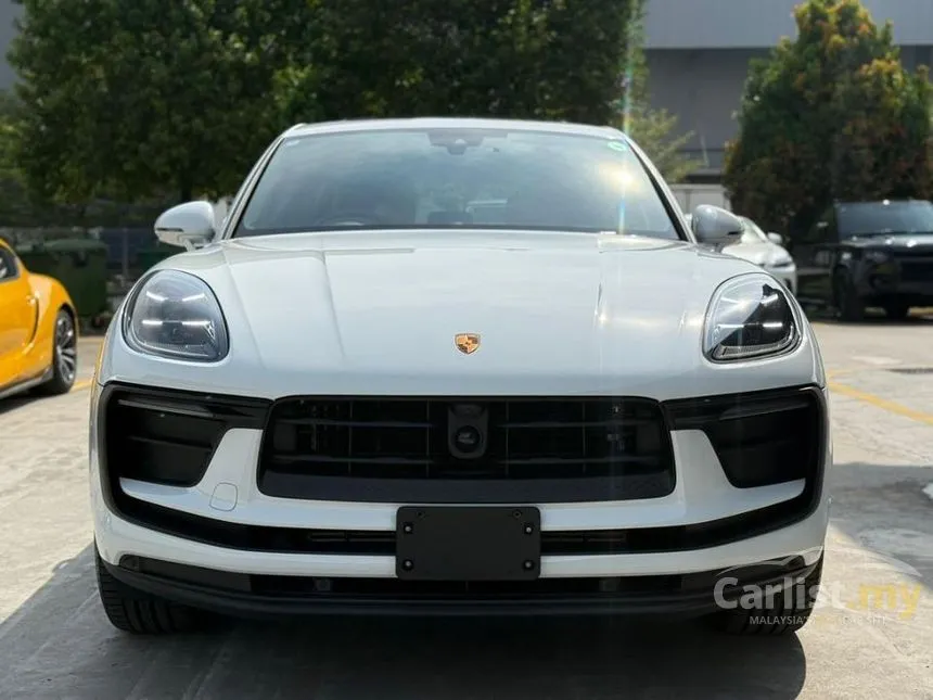 2023 Porsche Macan SUV