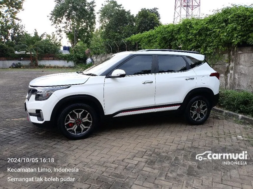 Jual Mobil KIA Seltos 2023 GT Line 1.4 di DKI Jakarta Automatic Wagon Putih Rp 376.550.000