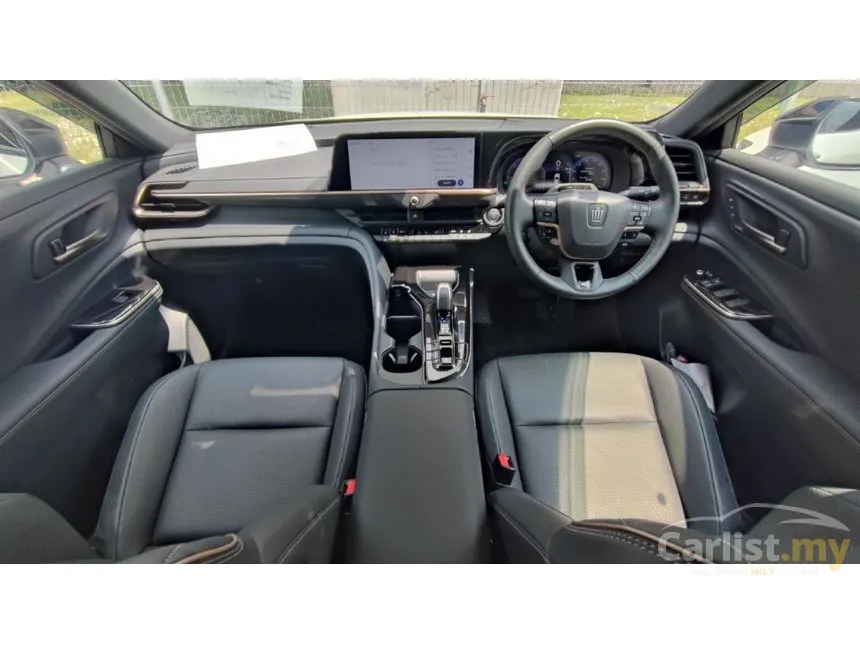 2024 Toyota Crown Sport Z PHEV SUV