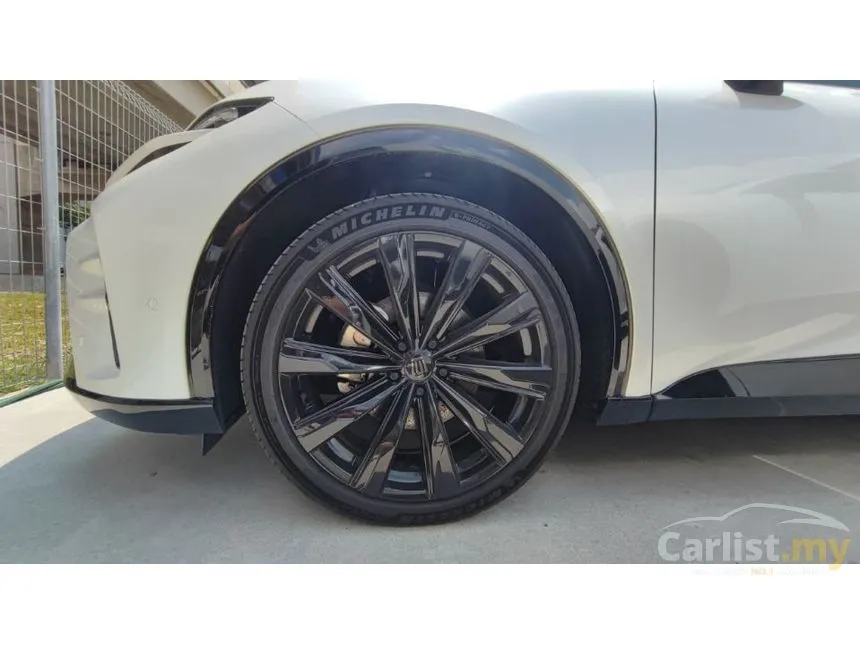 2024 Toyota Crown Sport Z PHEV SUV