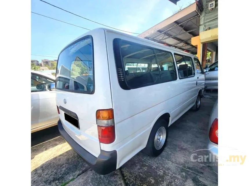 2005 Toyota Hiace Van