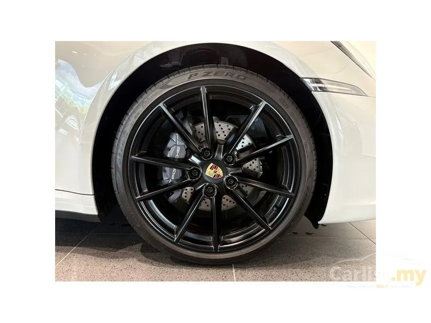 2022 Porsche 911 Carrera Coupe