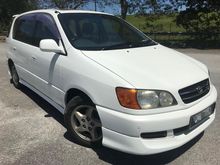 2000 Toyota Ipsum 2.0 Wagon SUNROOF REALLY GREAT CONTION