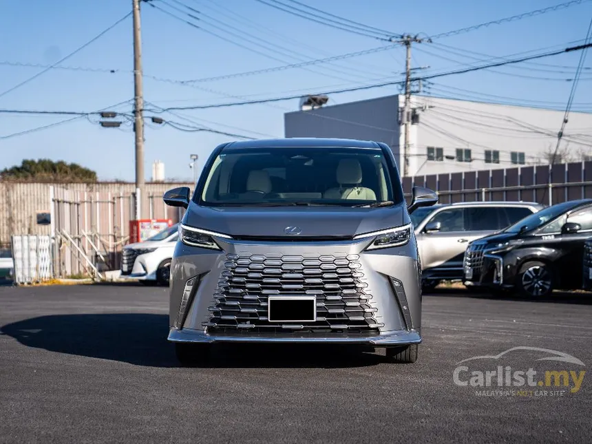 2024 Lexus LM 500h Version L 6 Seater MPV