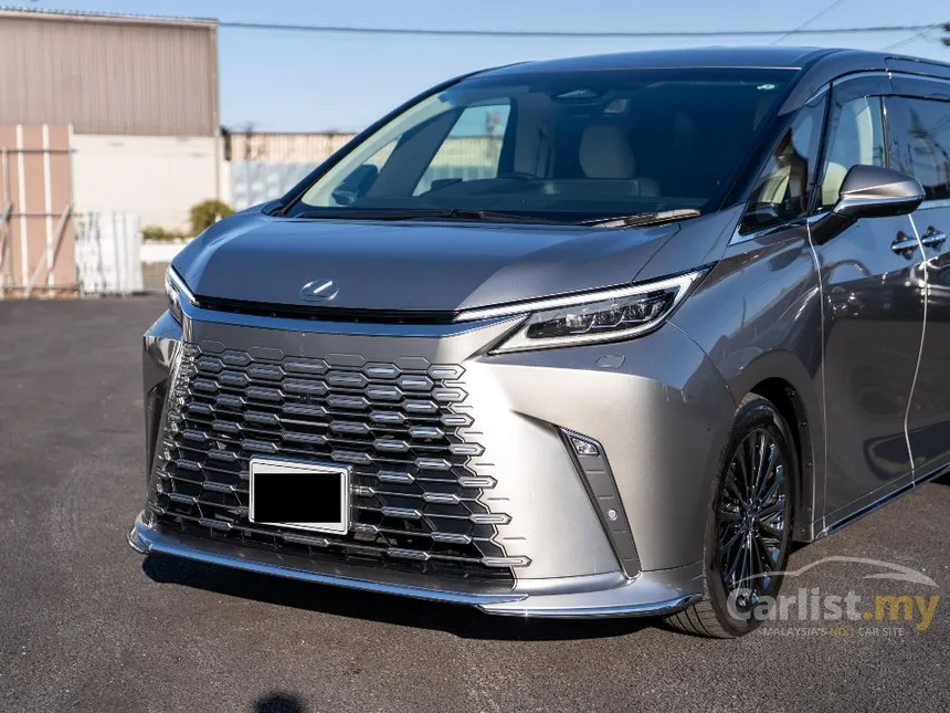 2024 Lexus LM 500h Version L 6 Seater MPV