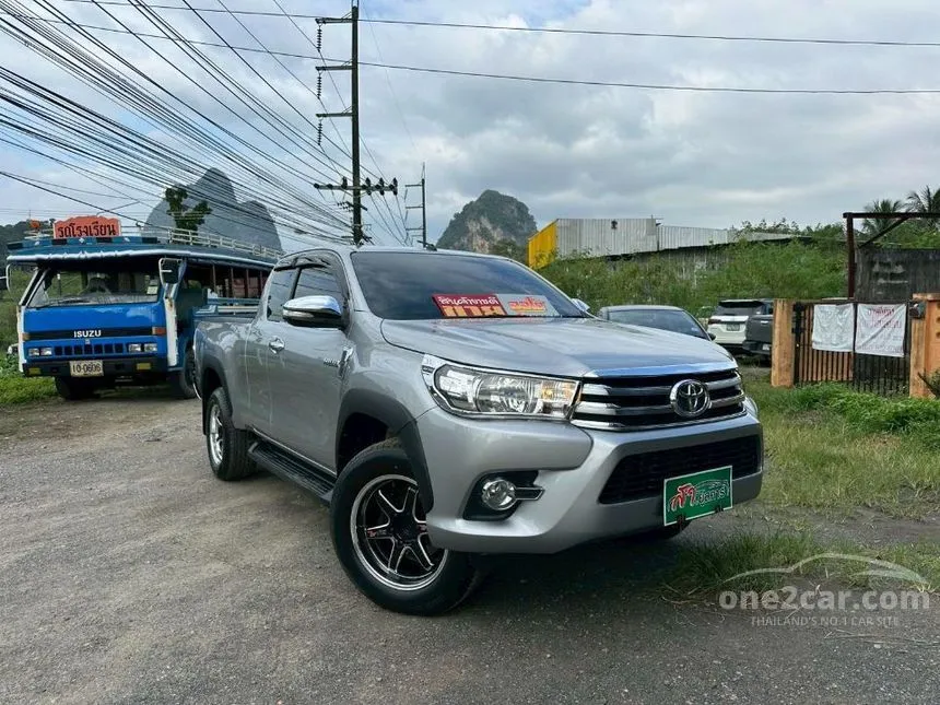 2016 Toyota HILUX REVO E Prerunner Smart Cab Pickup
