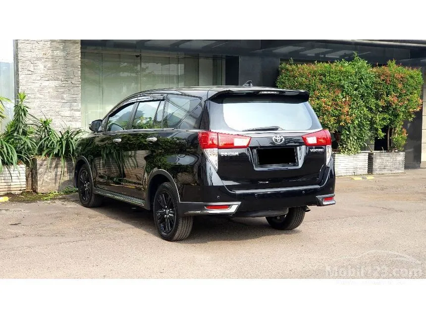 2020 Toyota Kijang Innova Venturer MPV