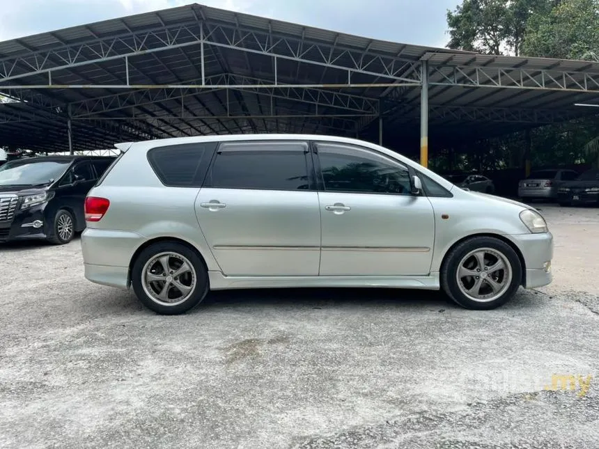 2002 Toyota Ipsum MPV