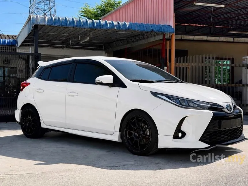 2022 Toyota Yaris E Hatchback