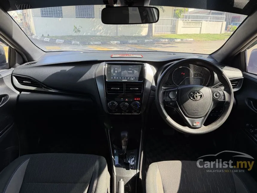 2022 Toyota Yaris E Hatchback