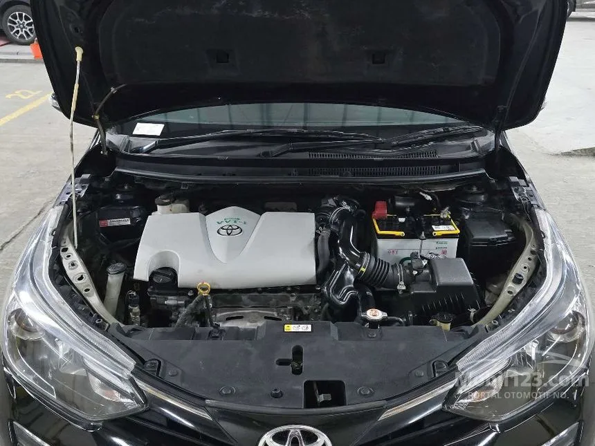 2010 Toyota Yaris S Hatchback