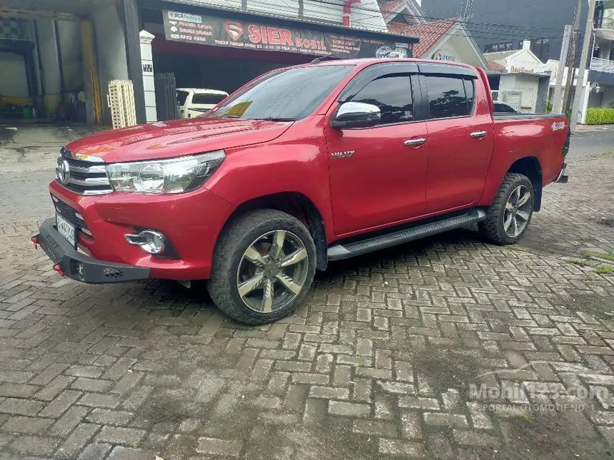 Jual Mobil Toyota Hilux 2019 V Double Cab 4X4 2.4 di Jawa Timur Automatic Pickup Merah Rp 424.000.000