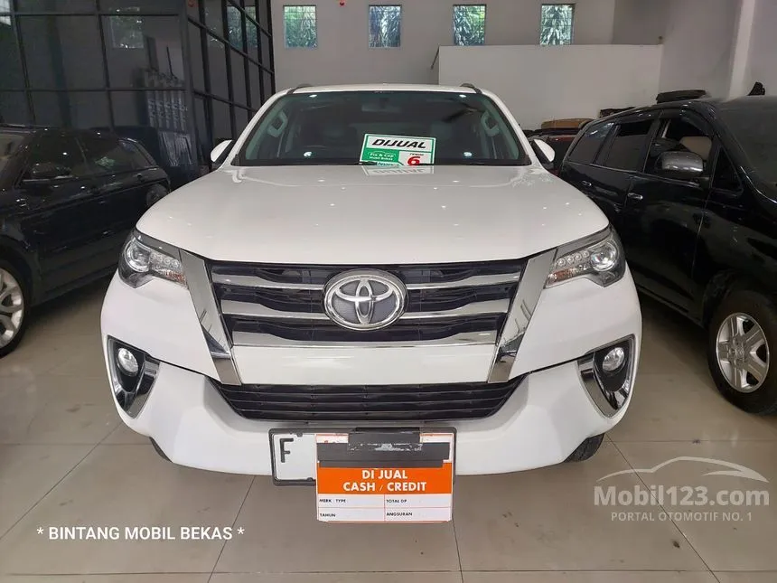 Jual Mobil Toyota Fortuner 2018 VRZ 2.4 di Jawa Barat Automatic SUV Putih Rp 395.000.000
