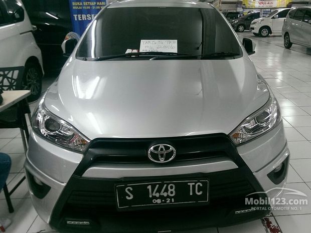  Toyota  Mobil  Bekas Baru dijual di  Wajak Malang Jawa 