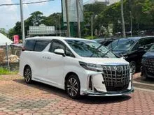 2023 Toyota Alphard 2.5 SC 5AA ORI BODY KIT FULLSPEC WITH SUNROOF READY STOCK