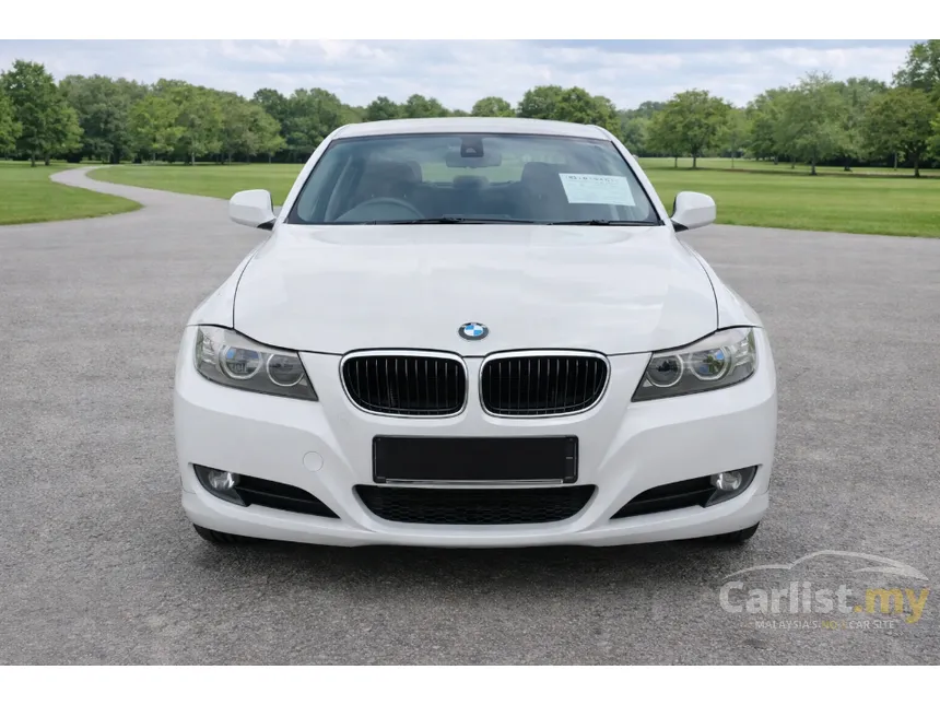 2009 BMW 320i Convertible
