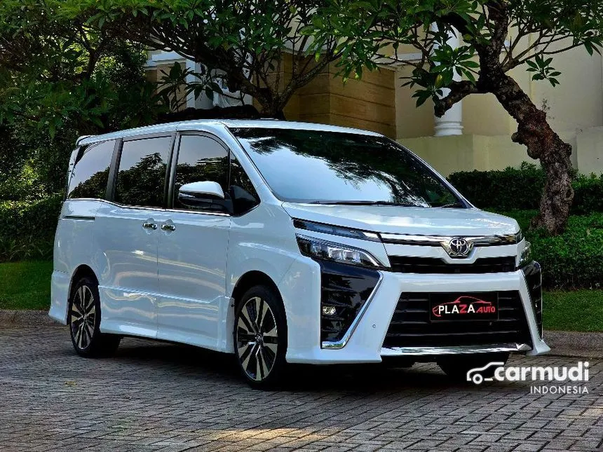 Jual Mobil Toyota Voxy 2020 2.0 di DKI Jakarta Automatic MPV Putih Rp 327.000.000