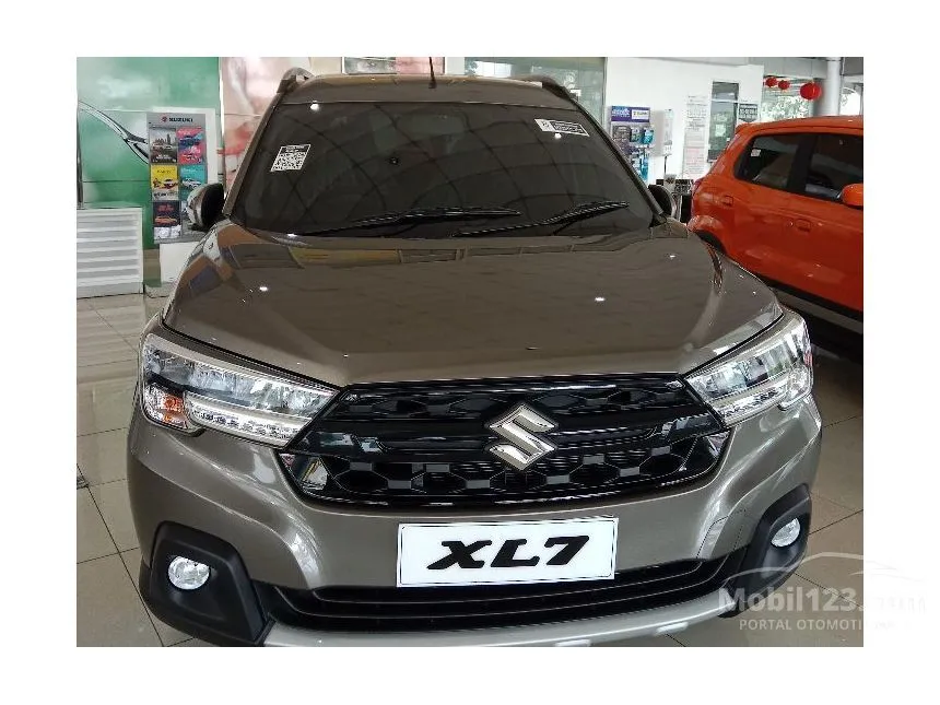 Jual Mobil Suzuki XL7 2024 BETA Hybrid 1.5 di DKI Jakarta Automatic Wagon Abu