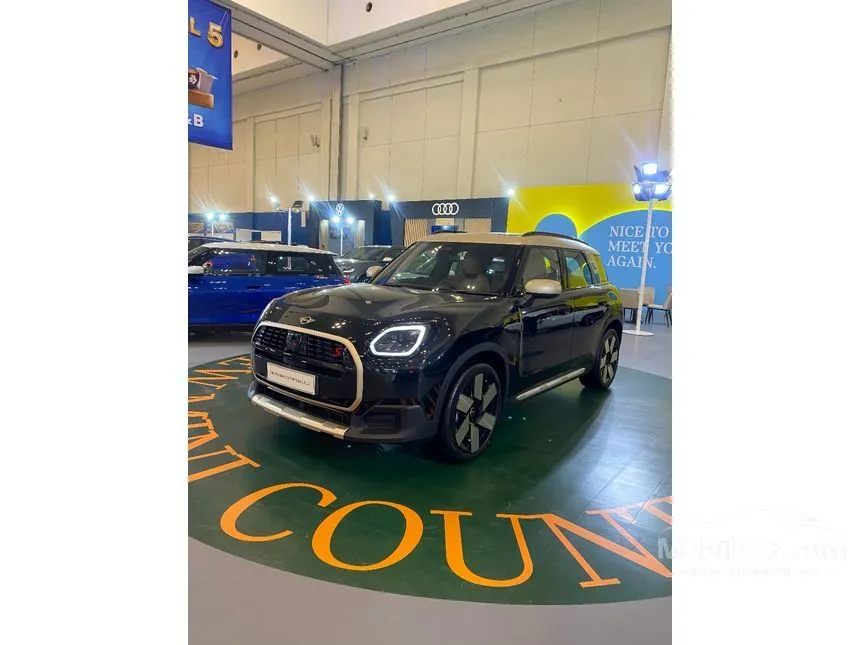 Jual Mobil MINI Countryman 2024 S ALL4 Favoured Trim 2.0 di DKI Jakarta Automatic SUV Hitam Rp 1.441.000.000