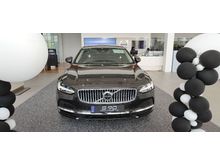 2021 Volvo S90 2.0 Recharge T8 Sedan