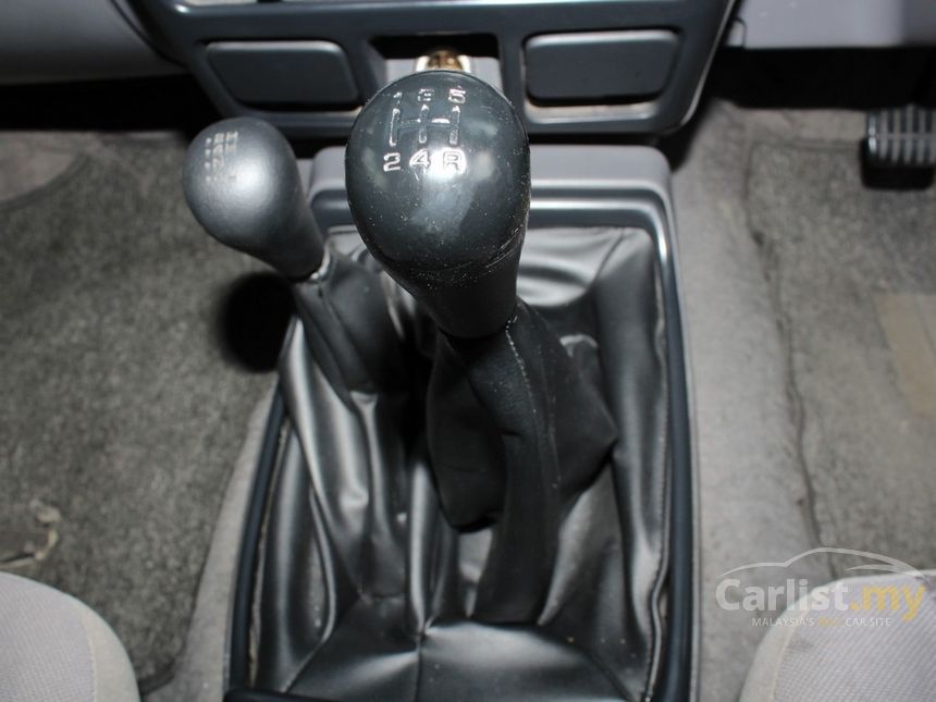 Nissan Frontier 2011 Spirit 2.5 in Kuala Lumpur Manual 