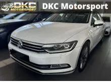 2019 Volkswagen Passat 1.8 TSI Comfortline Sedan / LEATHER UPHOLSTERY / POWER ADJUSTABLE DRIVER SEAT / SPACIOUS REAR CABIN / PUSH START BUTTON / ABS /