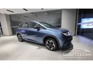 2025 BYD Dolphin Dynamic Standard Range Hatchback