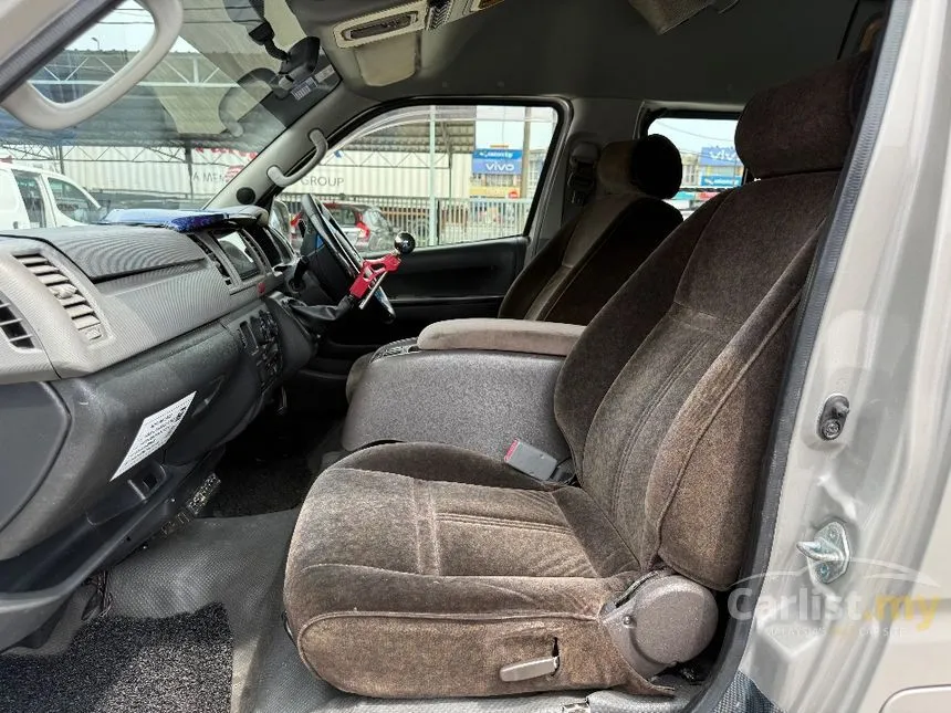 2008 Toyota Hiace Window Van Van