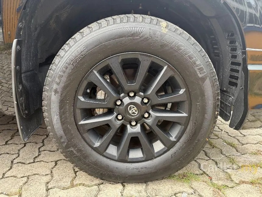 2023 Toyota Land Cruiser Prado TX L Matt Black Edition SUV