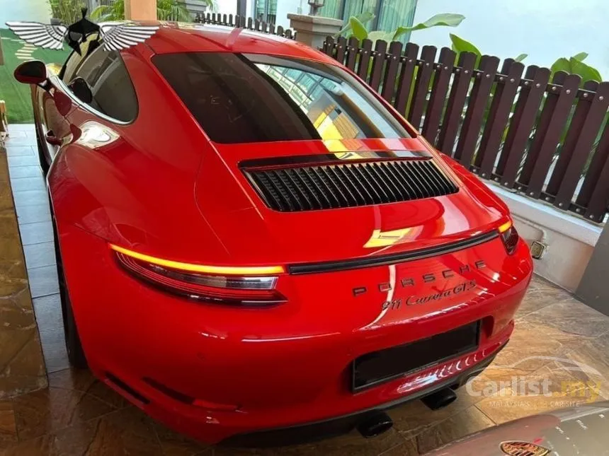 2017 Porsche 911 Carrera GTS Coupe