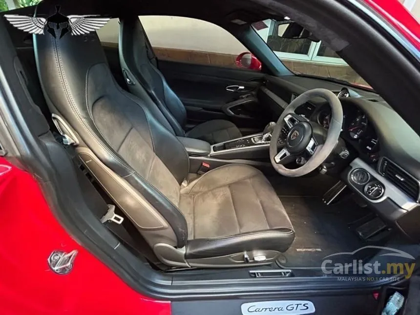 2017 Porsche 911 Carrera GTS Coupe