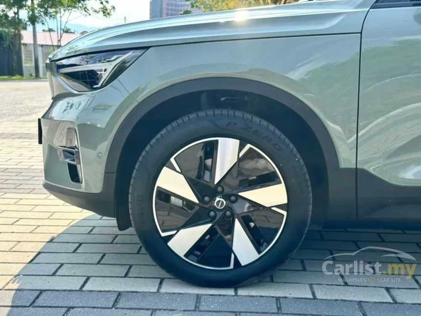 2025 Volvo EC40 SUV