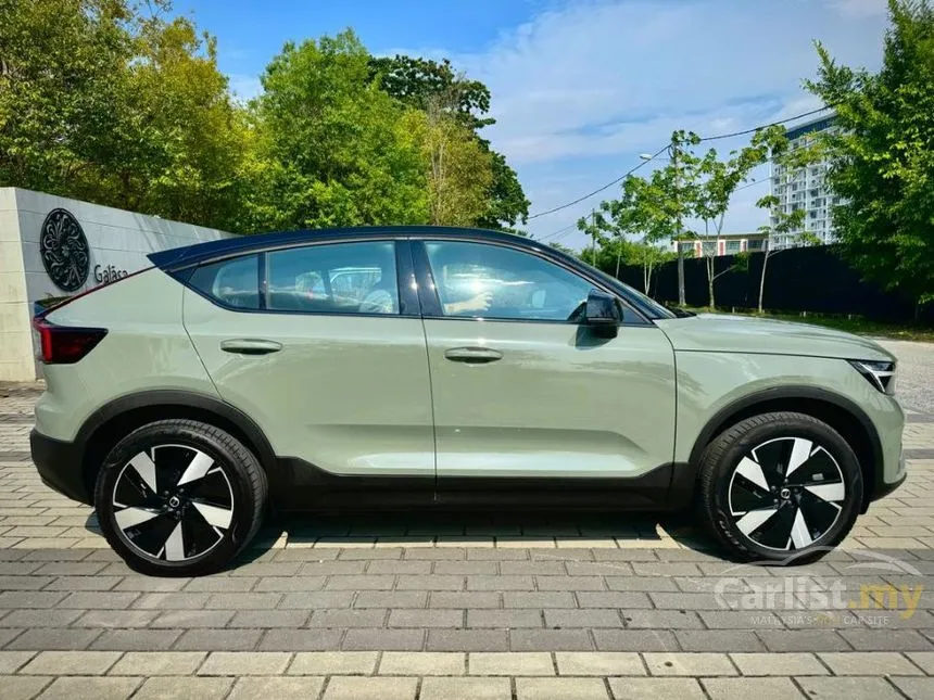 2025 Volvo EC40 SUV