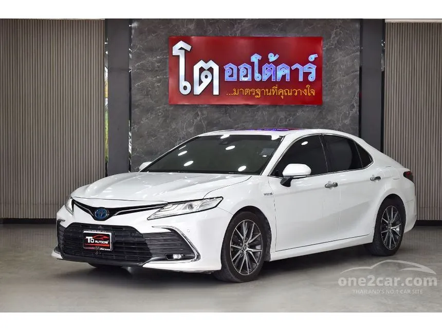 2022 Toyota CAMRY HEV Premium Luxury Sedan