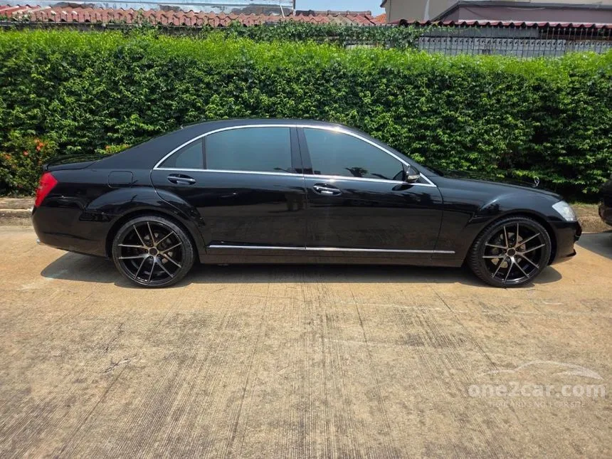 2008 Mercedes-Benz S300 Sedan