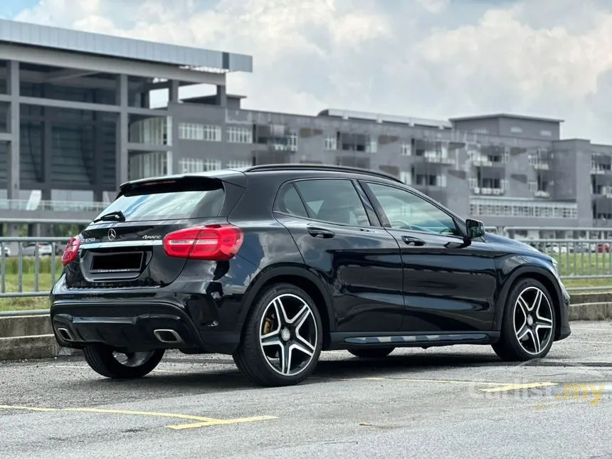 2015 Mercedes-Benz GLA250 4MATIC SUV