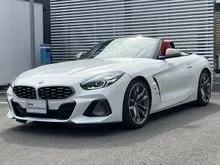 2023 BMW Z4 3.0 M40I Convertible with Magma Red interior, heated seats, comfort access, genuine 19-inch alloy wheels. - INCOMING STOCK