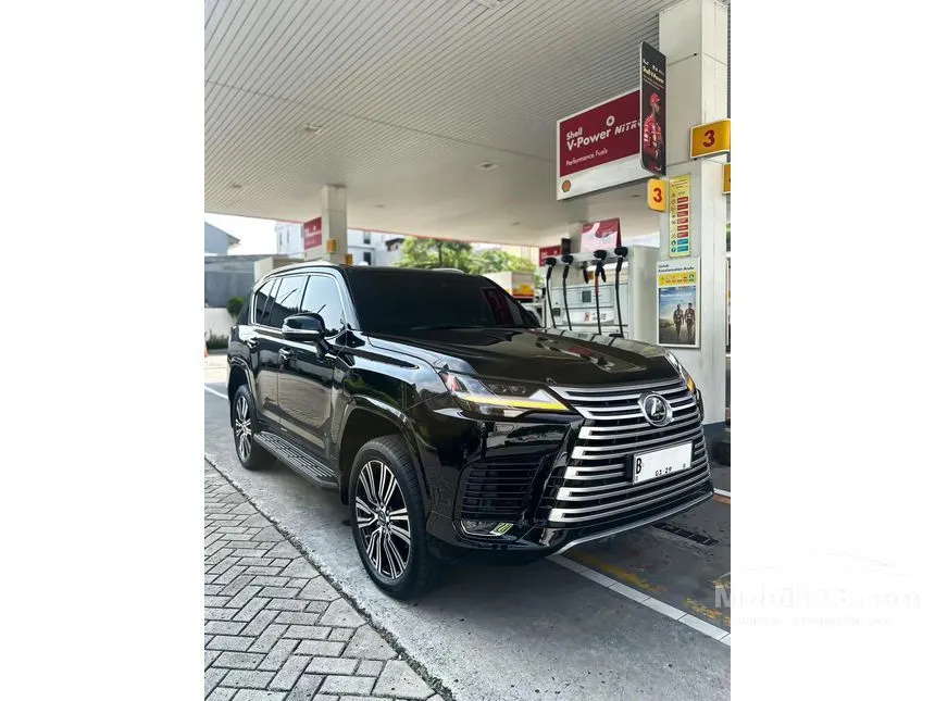 2023 Lexus LX 600 VIP SUV