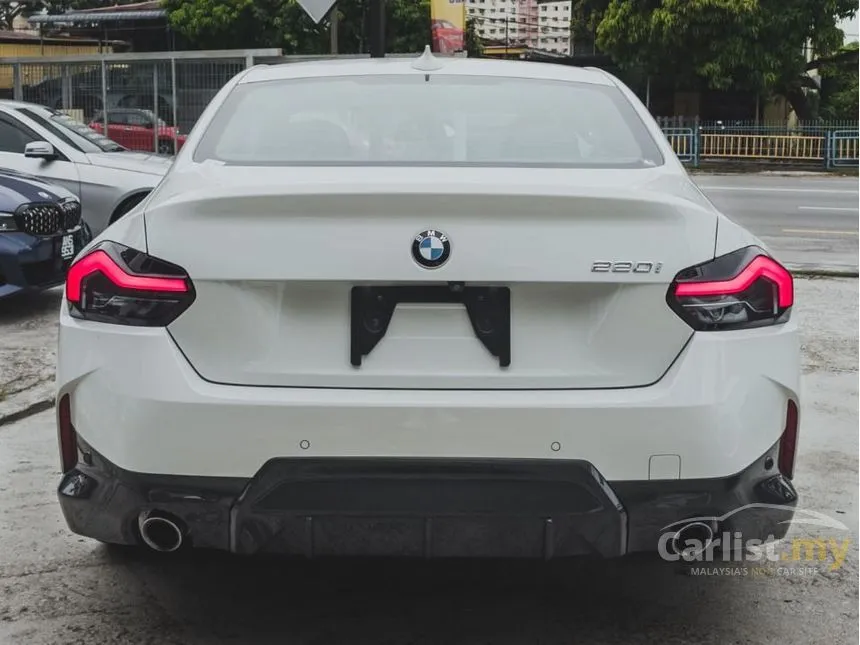 2022 BMW 220i M Sport Coupe