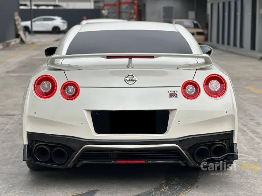 2019 Nissan GT-R Prestige Coupe