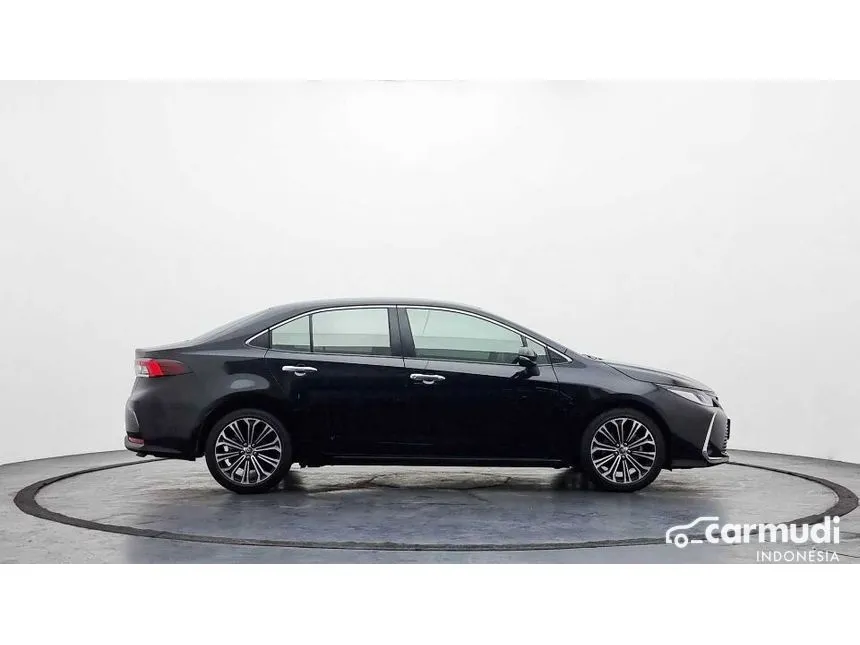 2021 Toyota Corolla Altis V Sedan