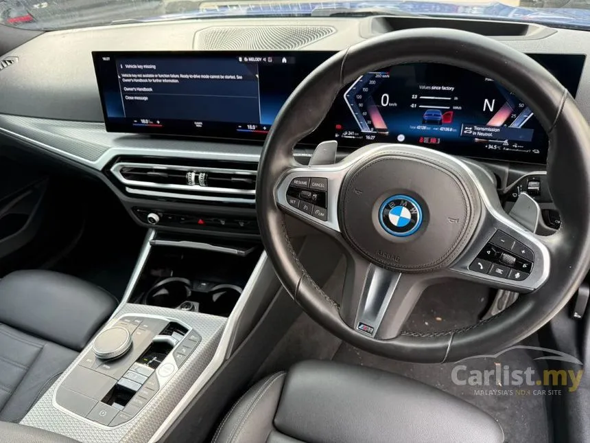 2023 BMW 330e M Sport Sedan
