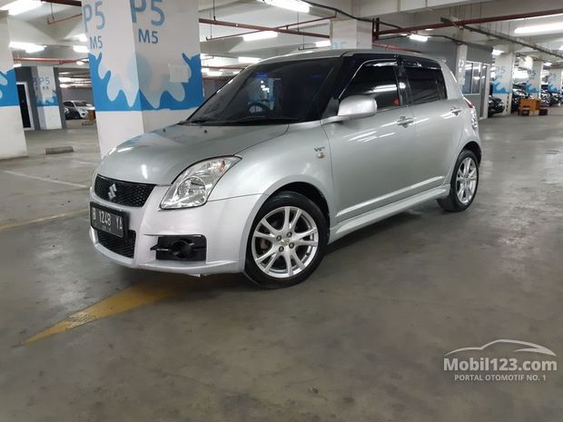 Suzuki Swift GT2 Mobil bekas dijual di Indonesia - Dari 24 