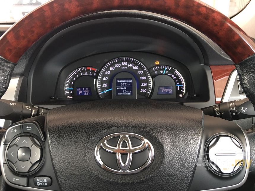 2013 Toyota Camry V Sedan